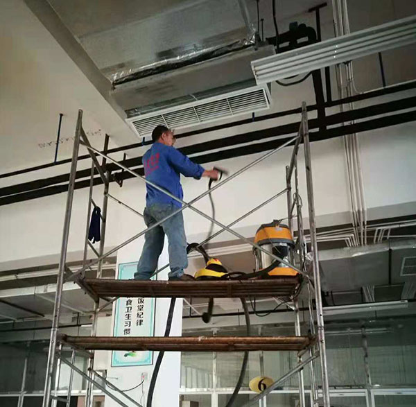 成都中央空調風管清洗成功案例 成都中央空調風管清洗成功案例